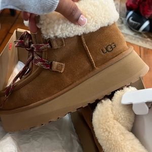 UGG BOOTS